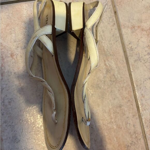 PRADA BRAIDED THONG SANDALS twisted flip flops
Shoes SLINGBACK FLATS open toe - Picture 5 of 7